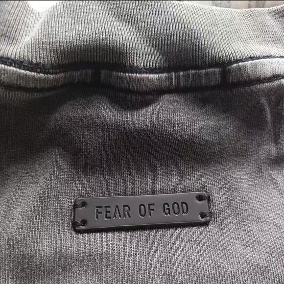Fear of God Men's T-shirt - Picture 3 of 4